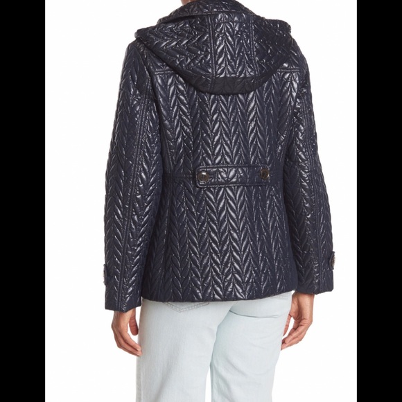 Kate Spade Herringbone Quilted Hooded Puffer Jacket - Picture 3 of 6